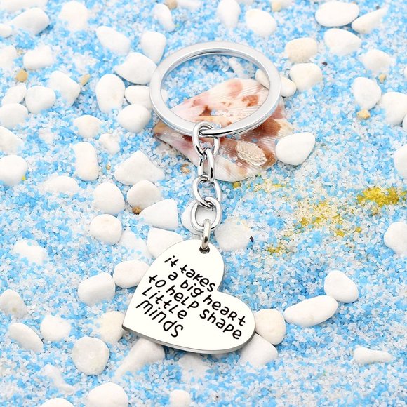 Best Teacher Gift Charm Heart Pendant Keychain - Picture 1 of 4